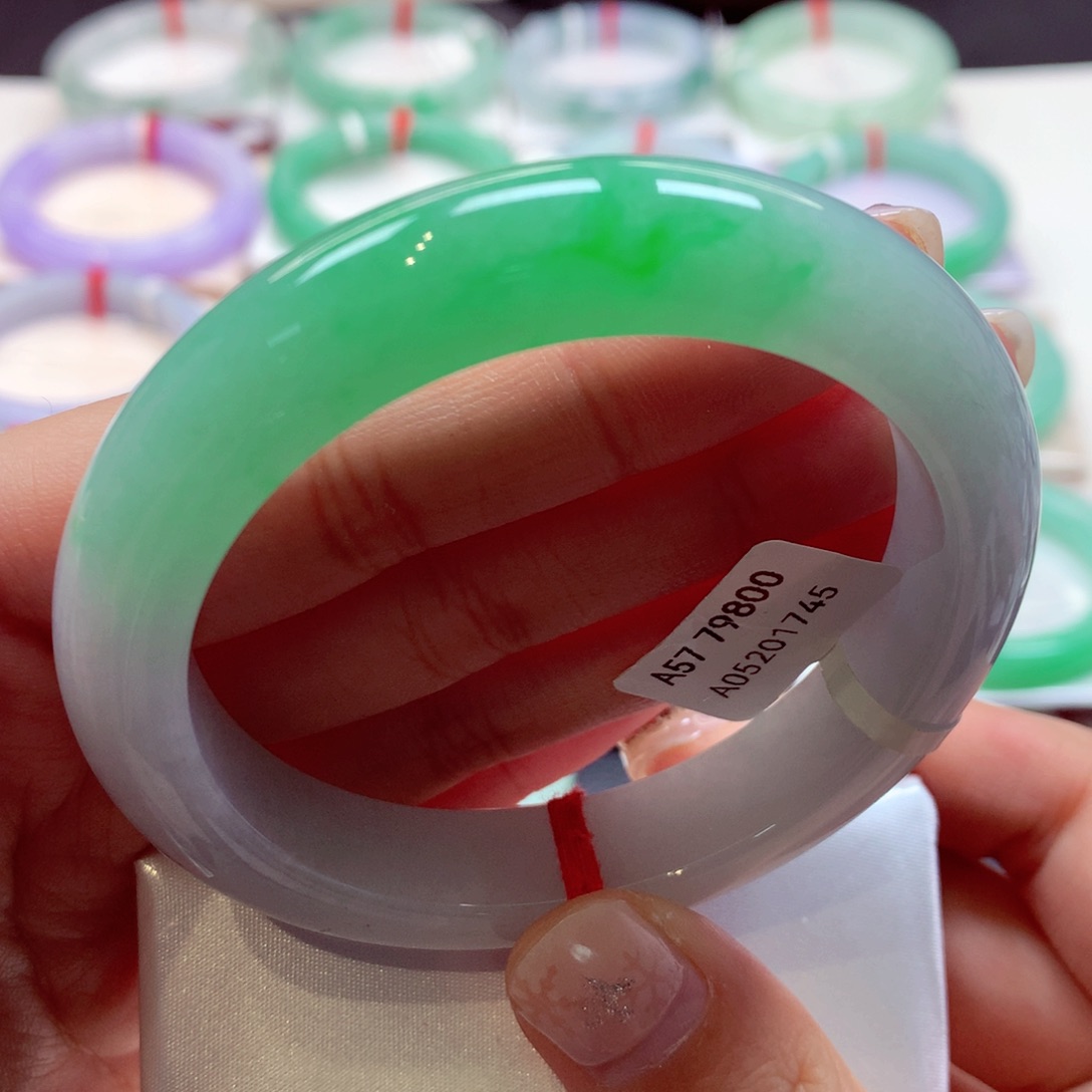 翡翠手镯未镶嵌30正圈77