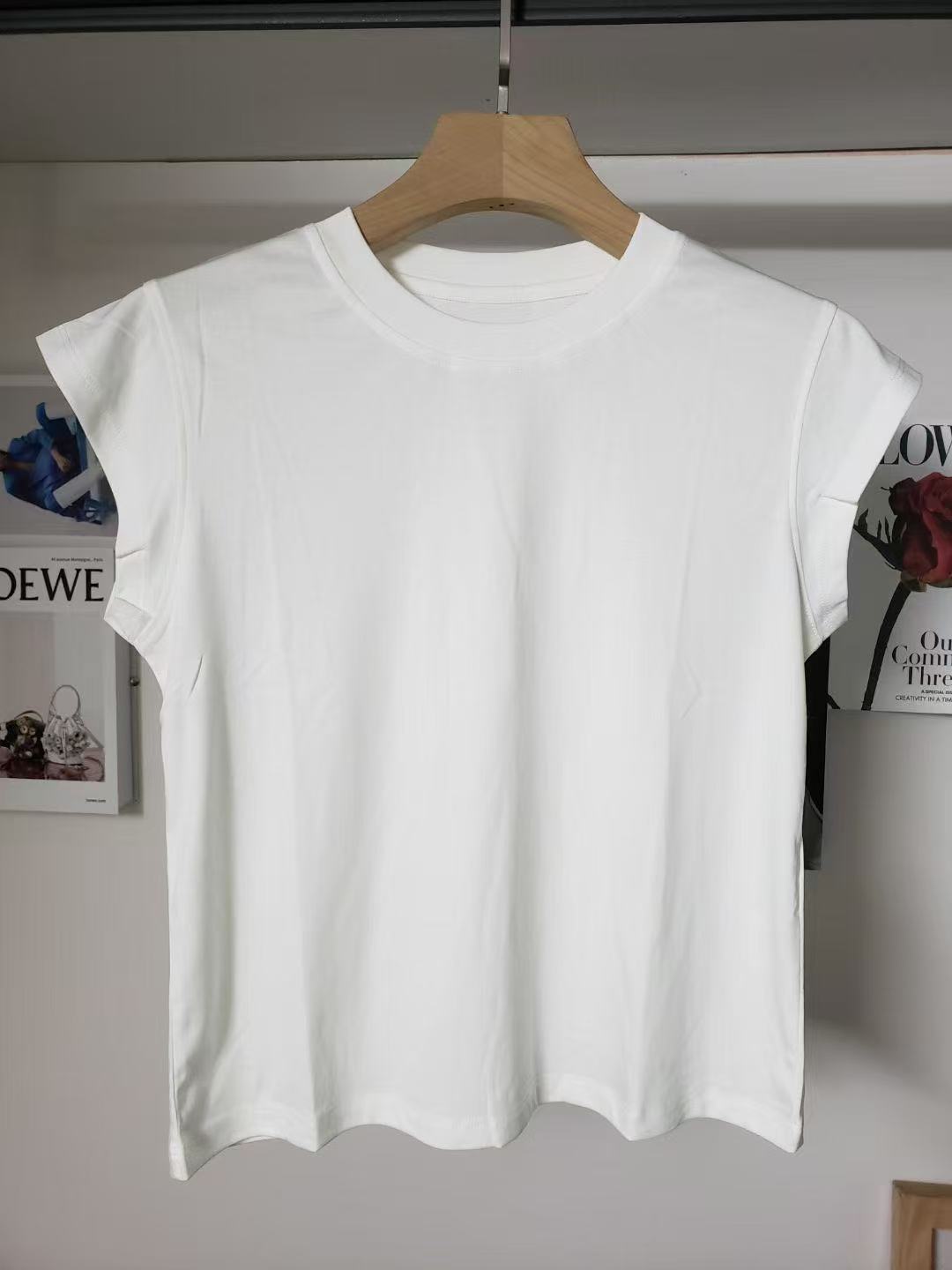 九畹花简约飞袖圆领T恤