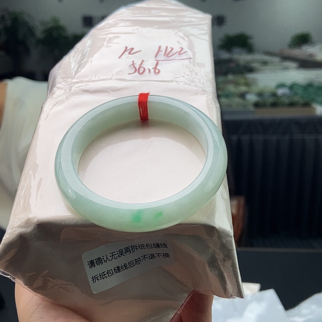 翡翠未镶嵌手镯拍一发一