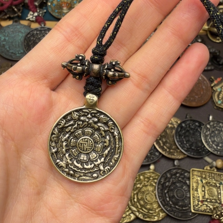 藏传文玩九宫如图