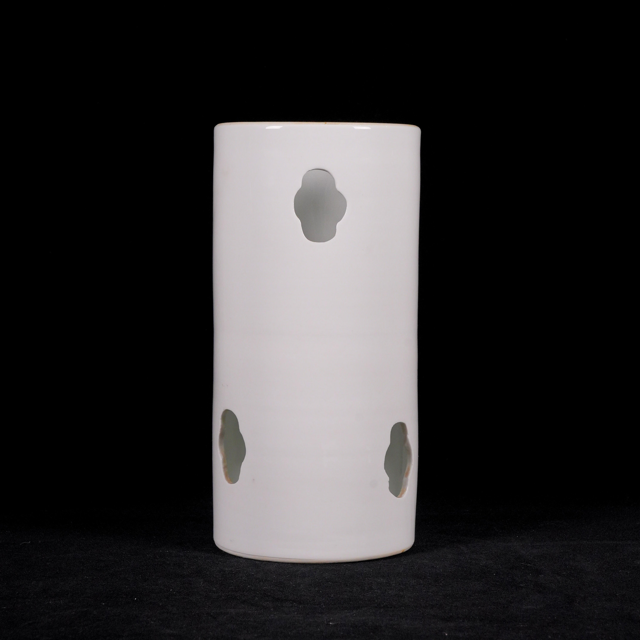 清代白釉 帽筒一件