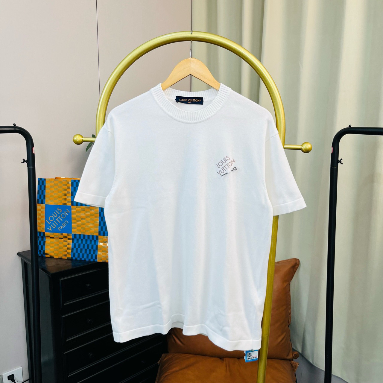 99新 LouisVuitton/路易威登 白色24新款胸前logo短袖M码 99新