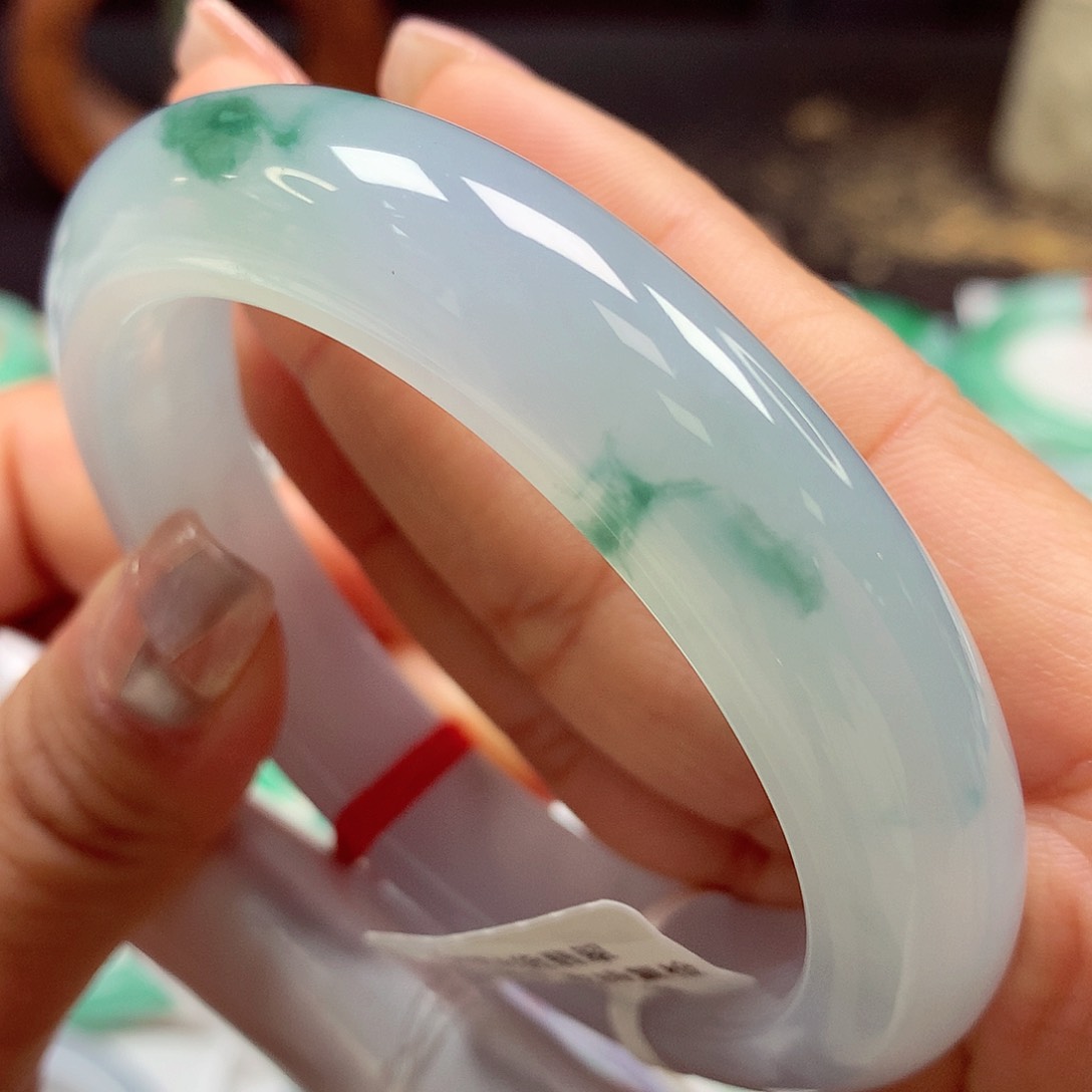 翡翠手镯未镶嵌58正48号88