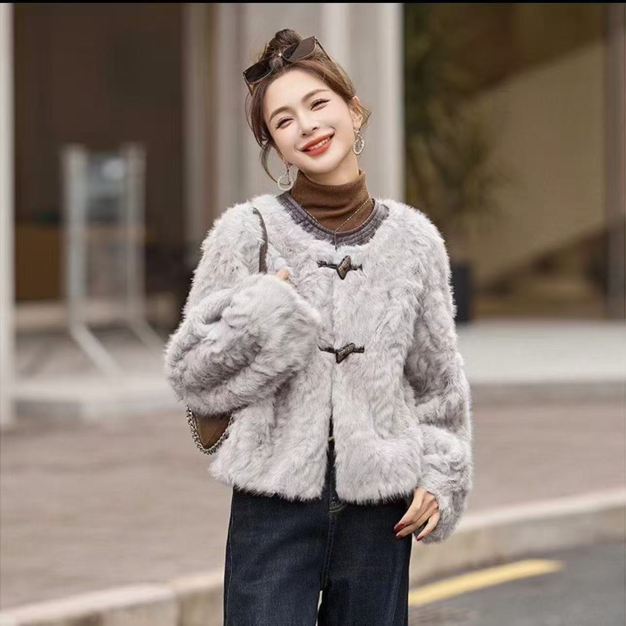 【当天发+运费险】小湖羊时尚洋气百搭仿皮毛一体皮草外套YY333