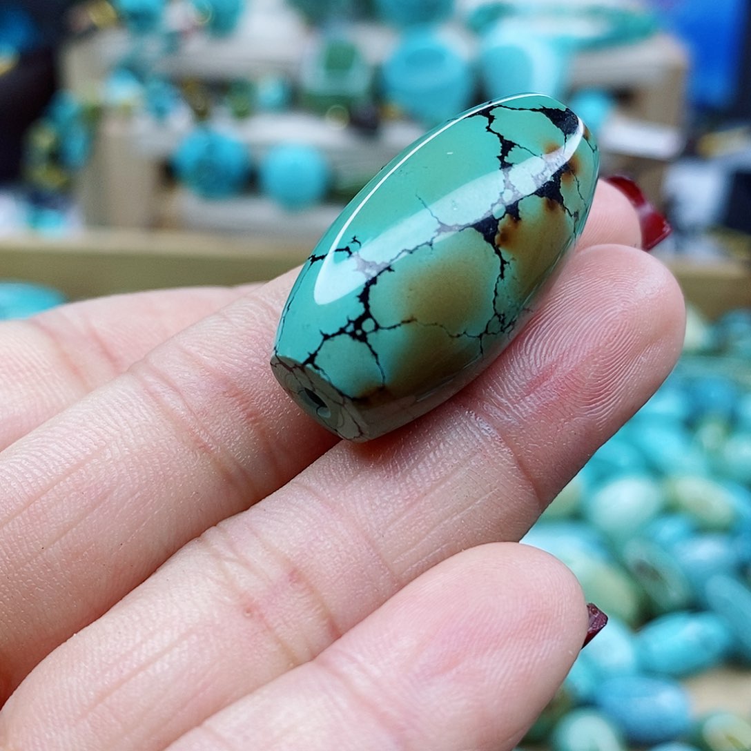 绿松石颈饰未镶嵌