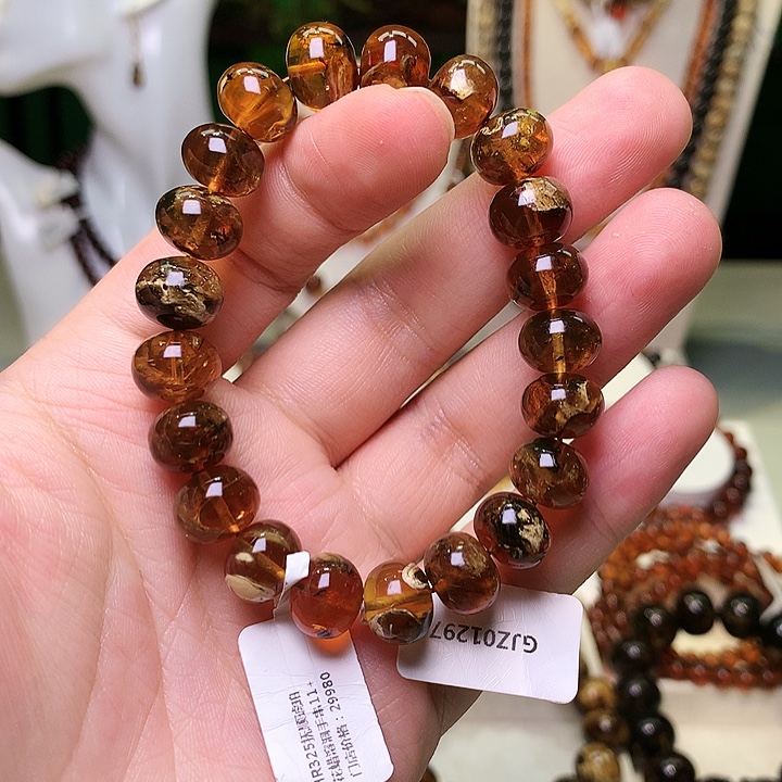 琥珀未镶嵌裸石抚顺琥珀325