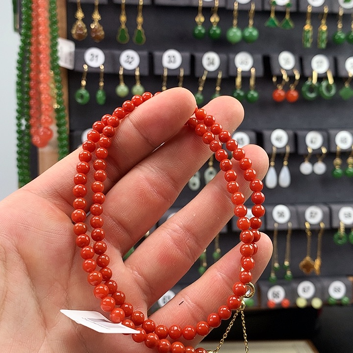 南红玛瑙颈饰未镶嵌