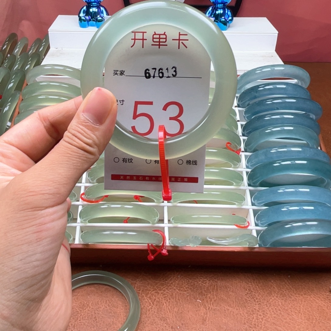 小***栎未镶嵌蛇纹石玉手镯