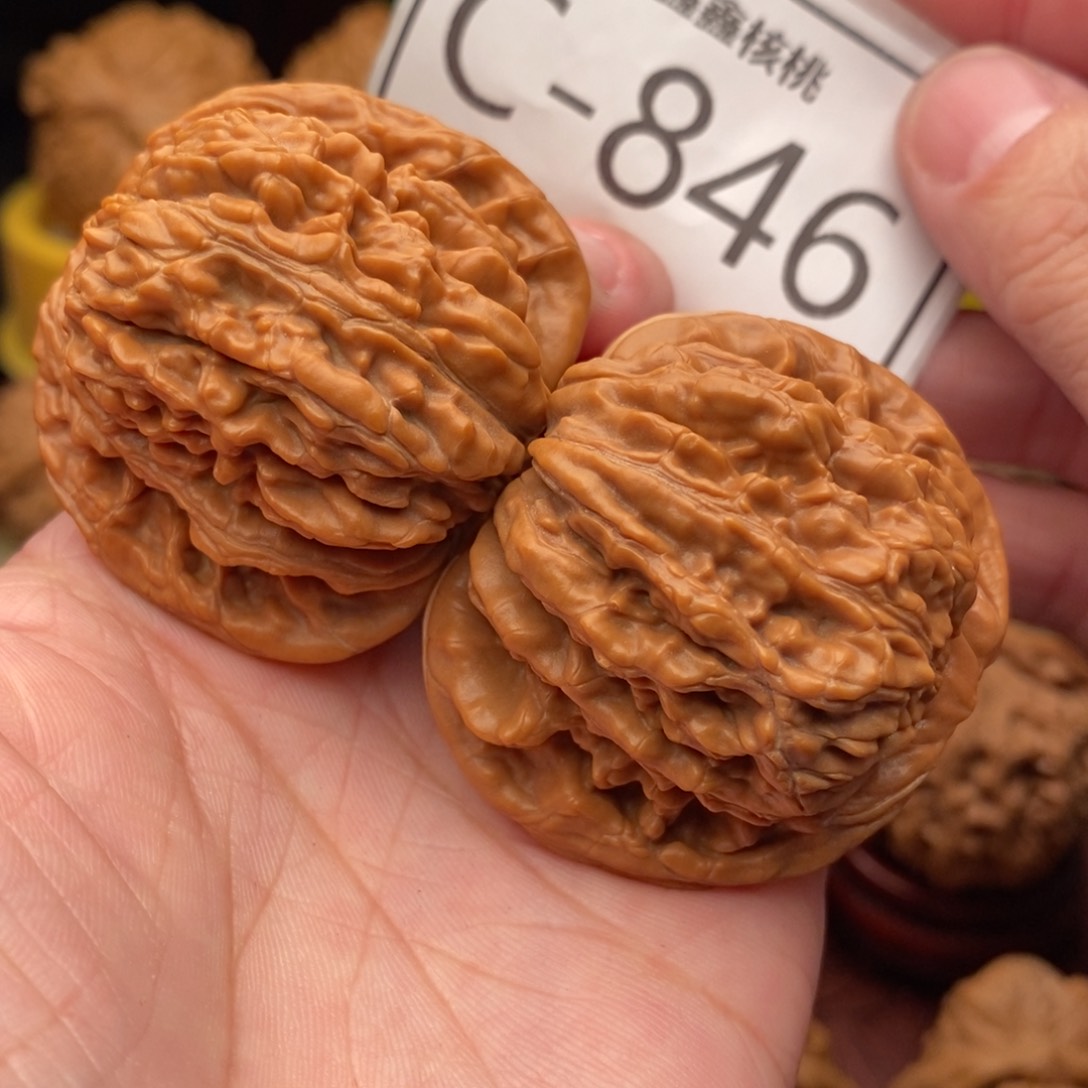 文玩核桃把件汉高楼43