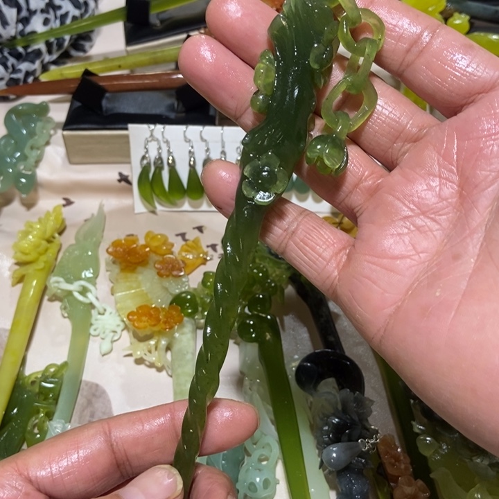 蛇纹石玉发簪未镶嵌?***?