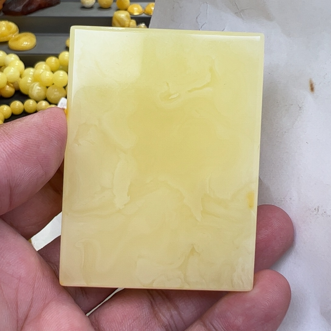 【闪购商品】琥珀裸石未镶嵌52.5克