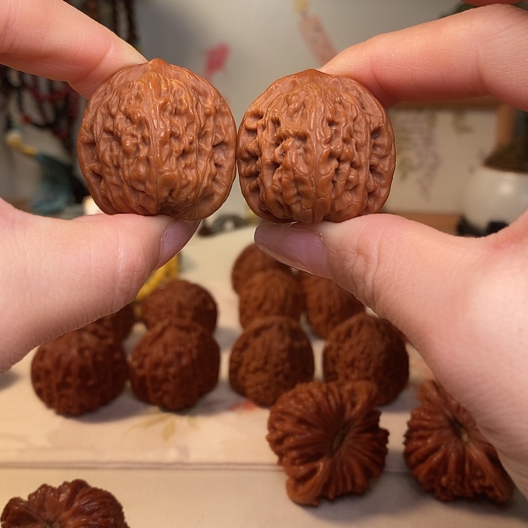 D***e吊坠文玩核桃文玩核桃小手捻望月32