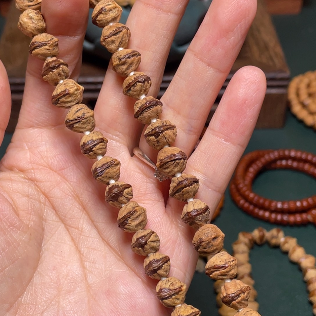 吊坠柏香籽/百香籽红芽孤品手持