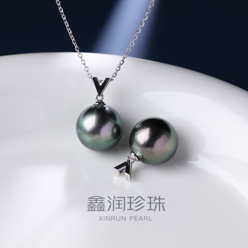 海水大溪地珍珠吊坠11-12mm18k金镶嵌时尚V珍珠吊坠*多样性发一个
