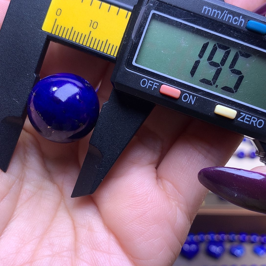 青金石未镶嵌精品