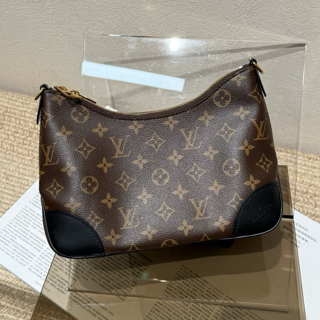 99新 LouisVuitton/路易威登 老花Boulogne黑牛角单肩包