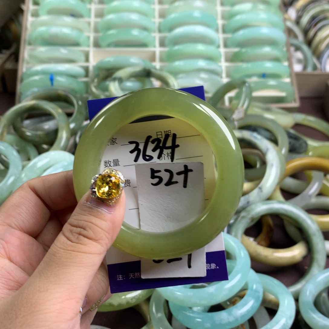 蛇纹石玉手镯未镶嵌3634