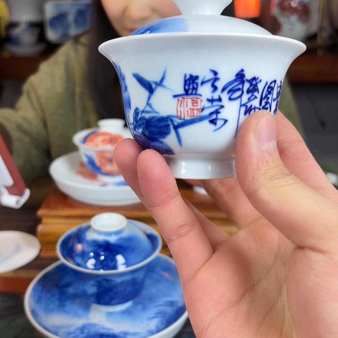 高王庆龙老师手绘陶瓷