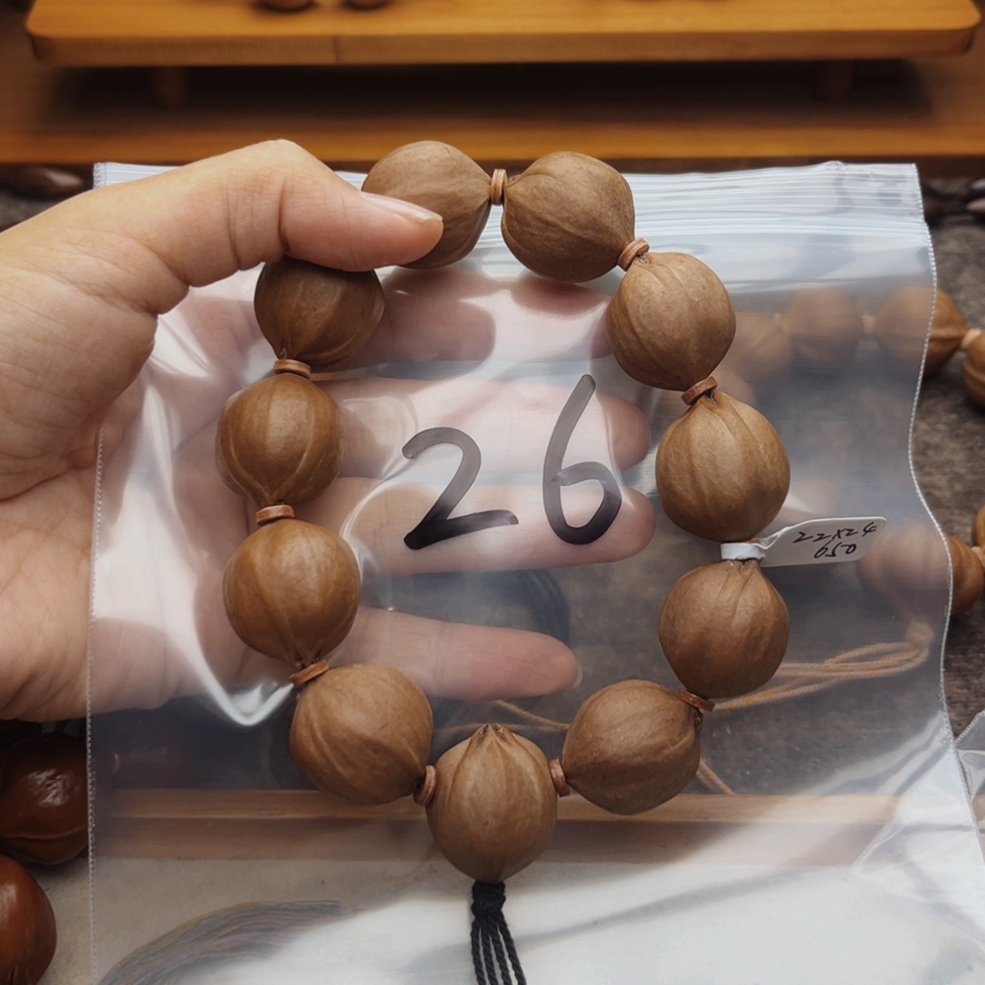 手串/手链橄榄核厦**宝26号，2.2×2.4四花梅林铁核