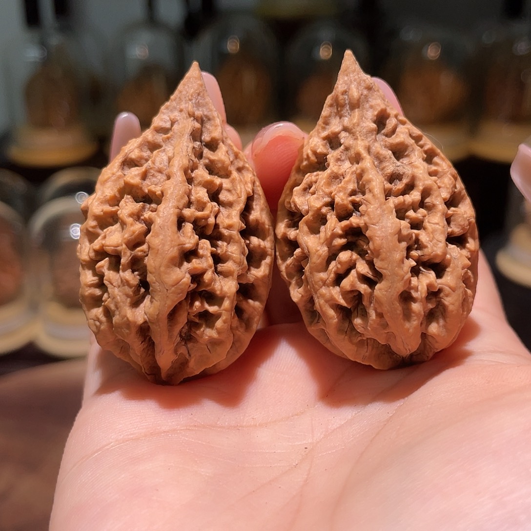 文玩核桃吊坠招财鼠