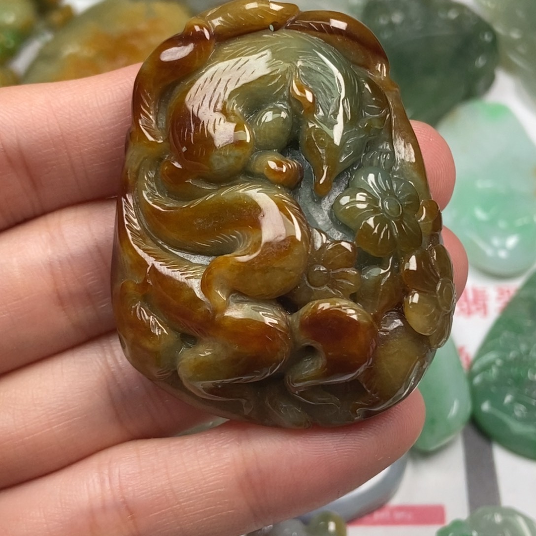 翡翠未镶嵌颈饰翡翠