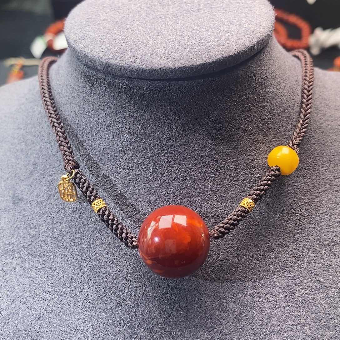 南红玛瑙未镶嵌四川凉山牛血红单珠项链