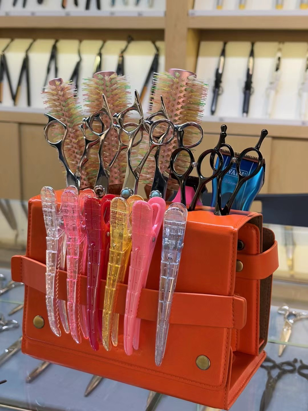 日本正品青山美发剪刀盒收纳架沙龙放剪刀梳子架大容量理发工具包