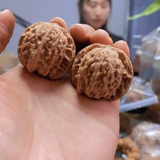 【闪购商品】把件文玩核桃37.5黄杆