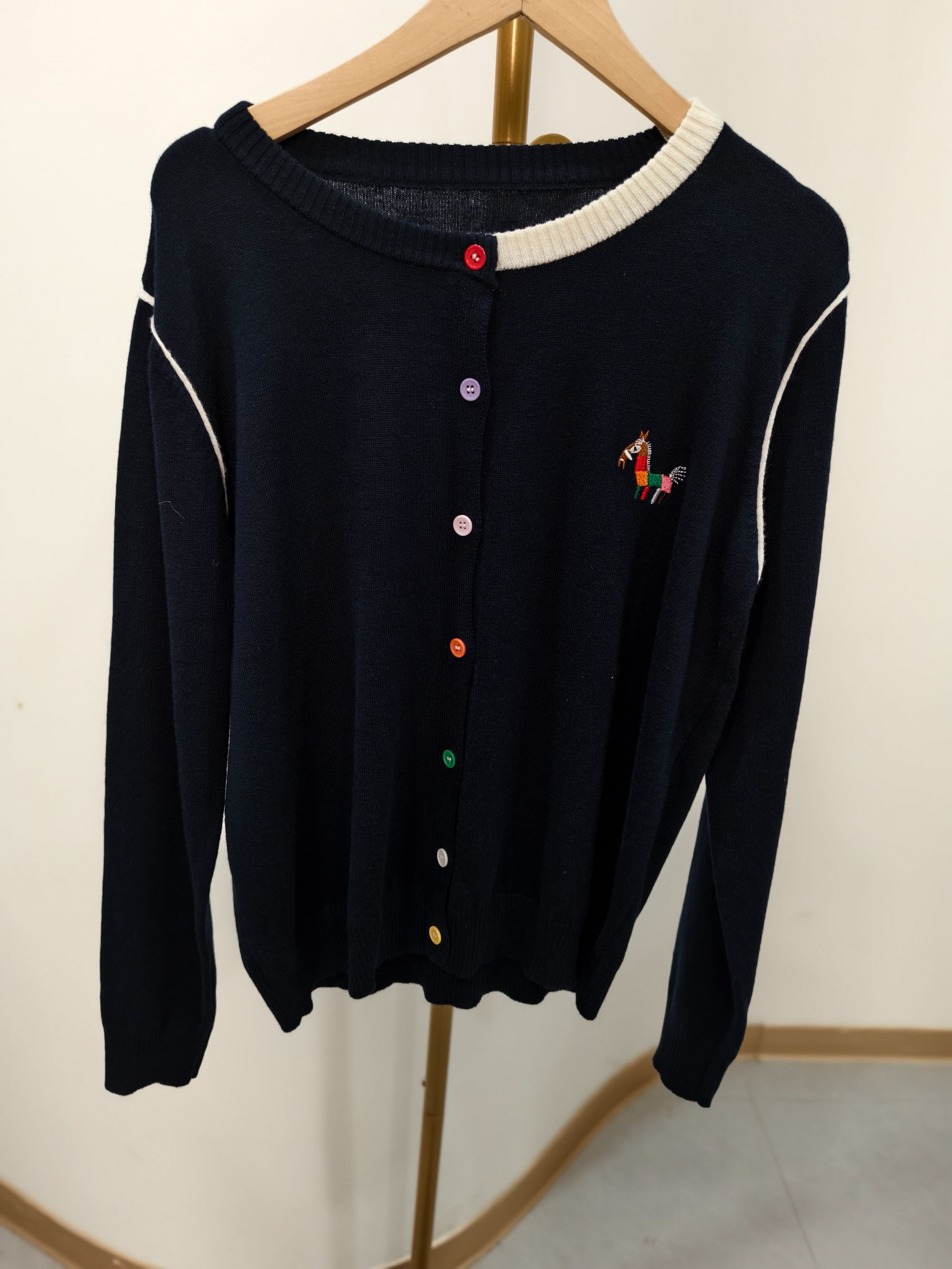 W1819圆领春秋极简风秋季刺绣简约长袖针织毛针织衫