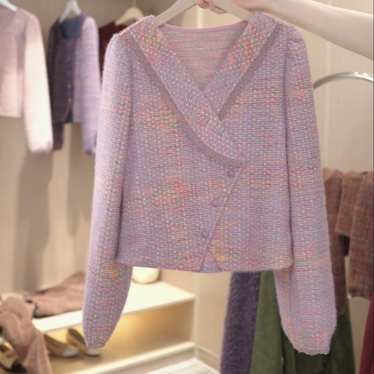 【大脸哈】秋冬时尚新款蕾丝拼接v领长袖打底女2025显瘦衬衣