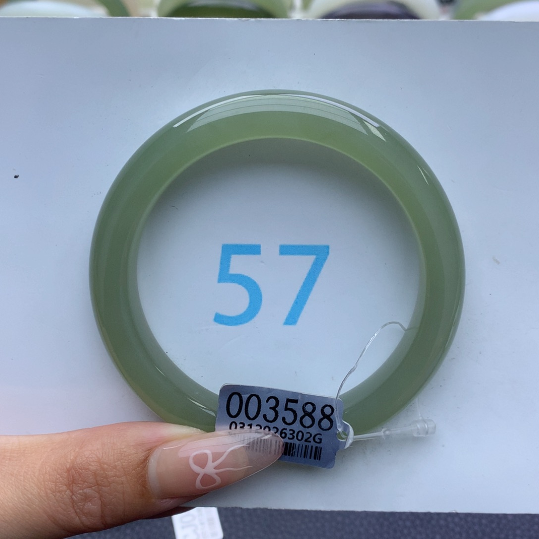 和田玉手镯未镶嵌C****a