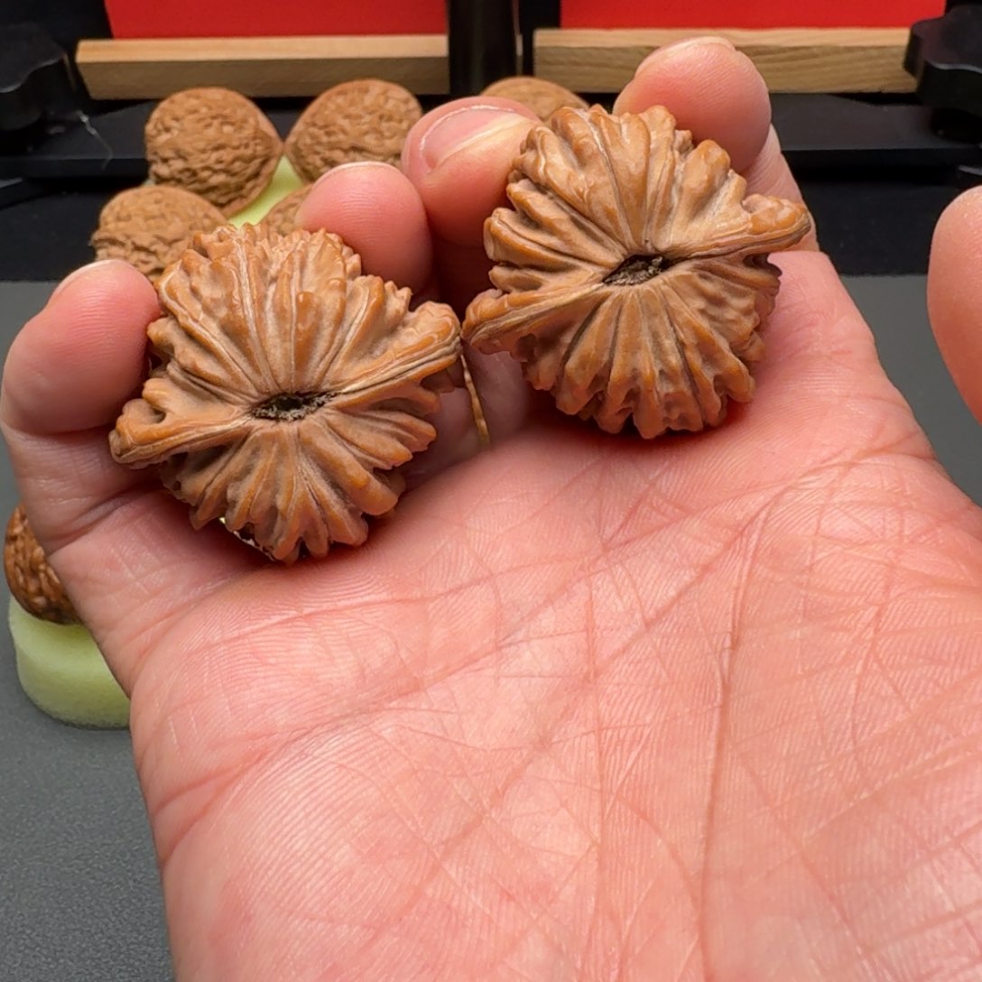 文玩核桃把件四座楼42