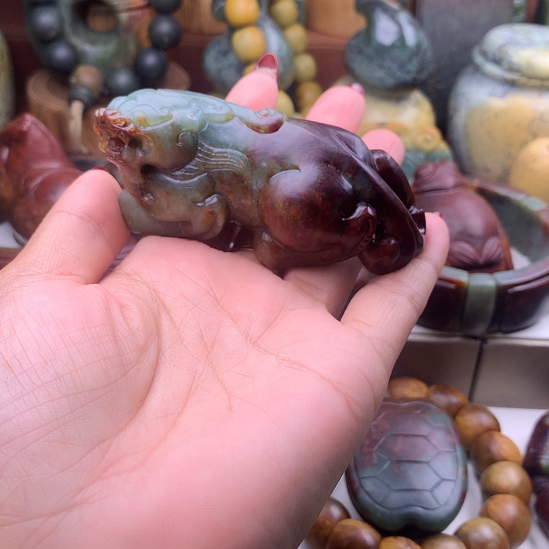 大***金岫岩河磨玉（透闪石质玉）未镶嵌把件