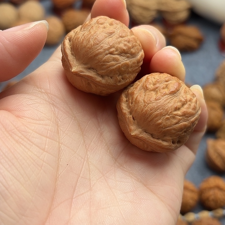 文玩核桃把件野生核桃玉蟾手捻1781