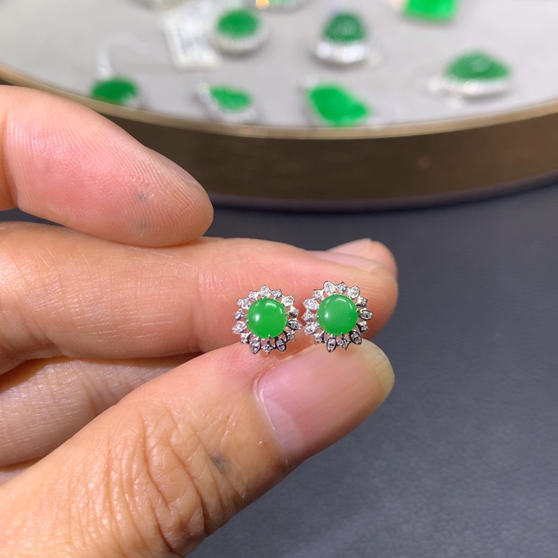 翡翠耳饰18K金镶嵌翡翠