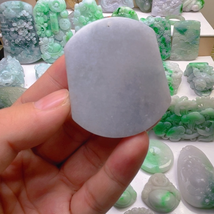 翡翠未镶嵌颈饰翡翠