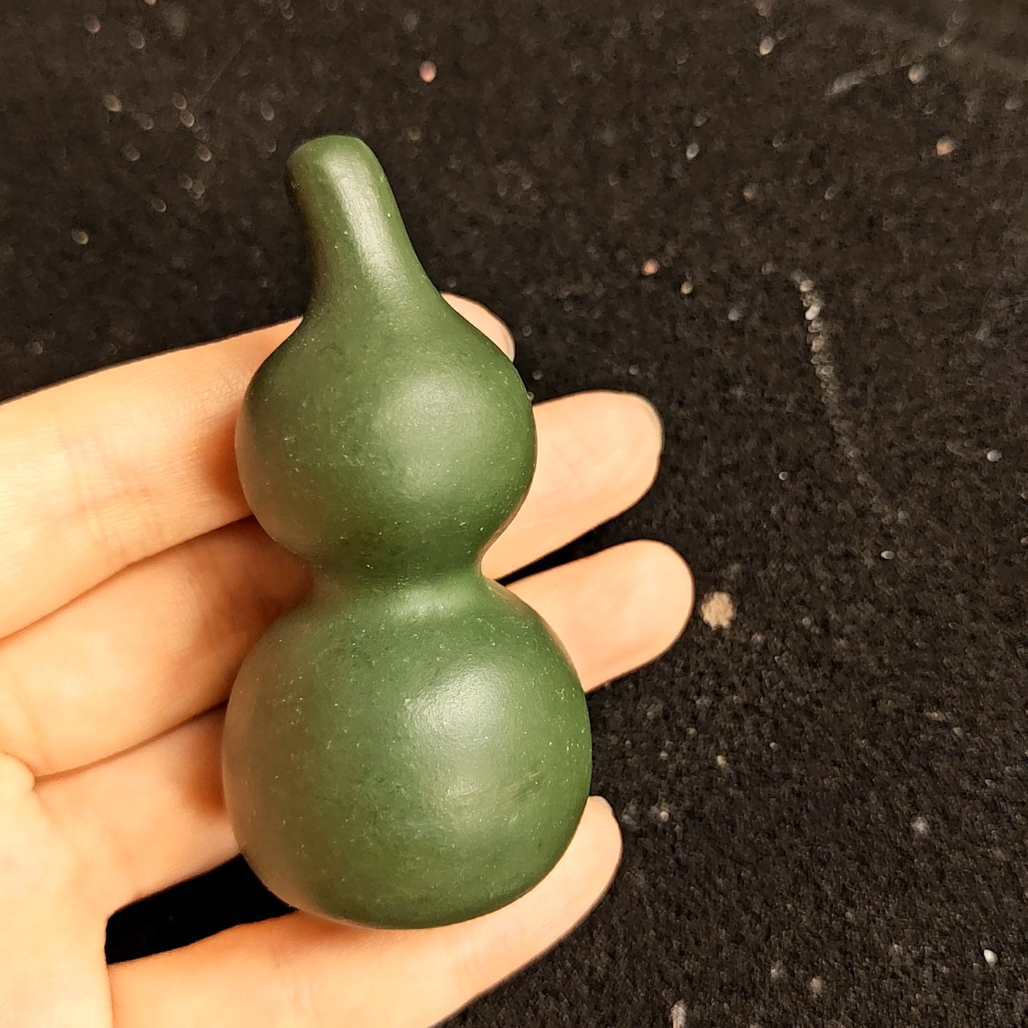 绿泥紫砂葫芦小茶宠