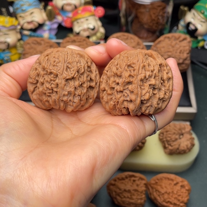 吊坠文玩核桃44尺定山石大克重54➕