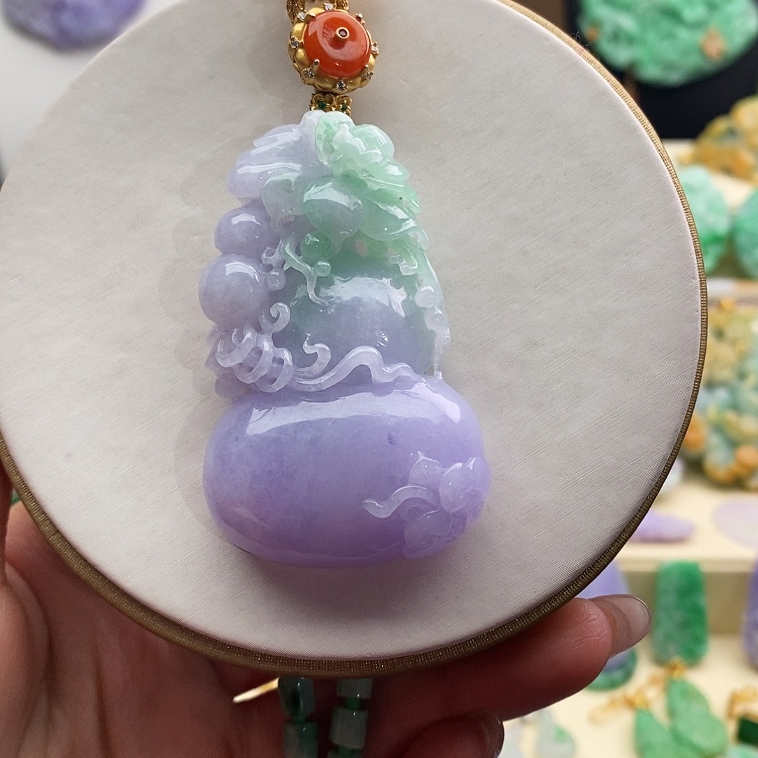 梅***苏翡翠未镶嵌吊坠(赠链)