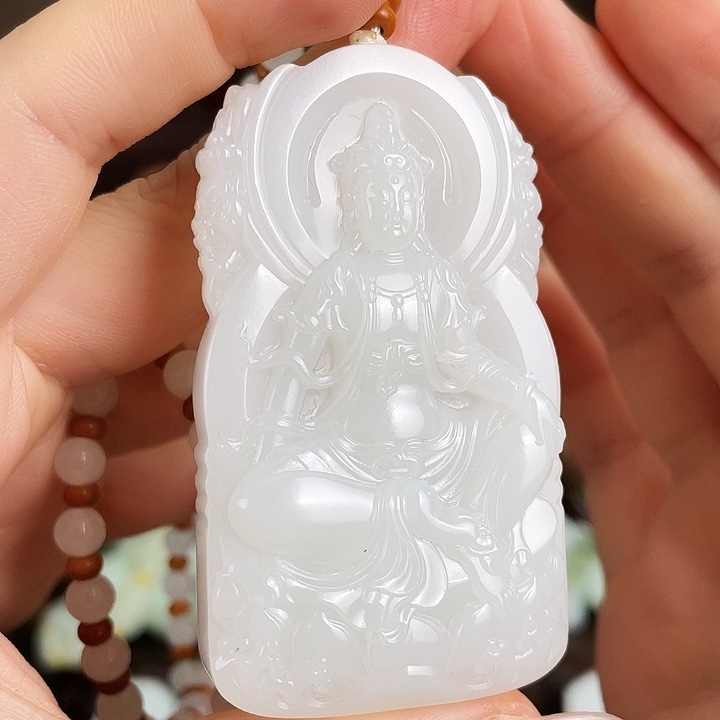 老***严颈饰未镶嵌和田玉定制发货