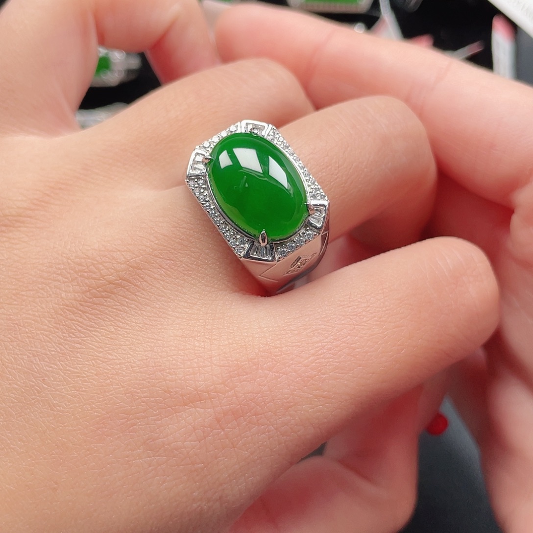 翡翠银S925镶嵌戒指没有运费险4128