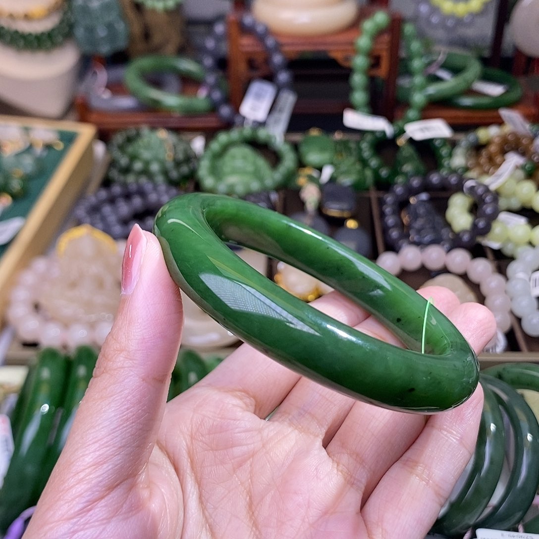 和田玉58.8福利补贴碧玉辣菠菜绿手镯未镶嵌