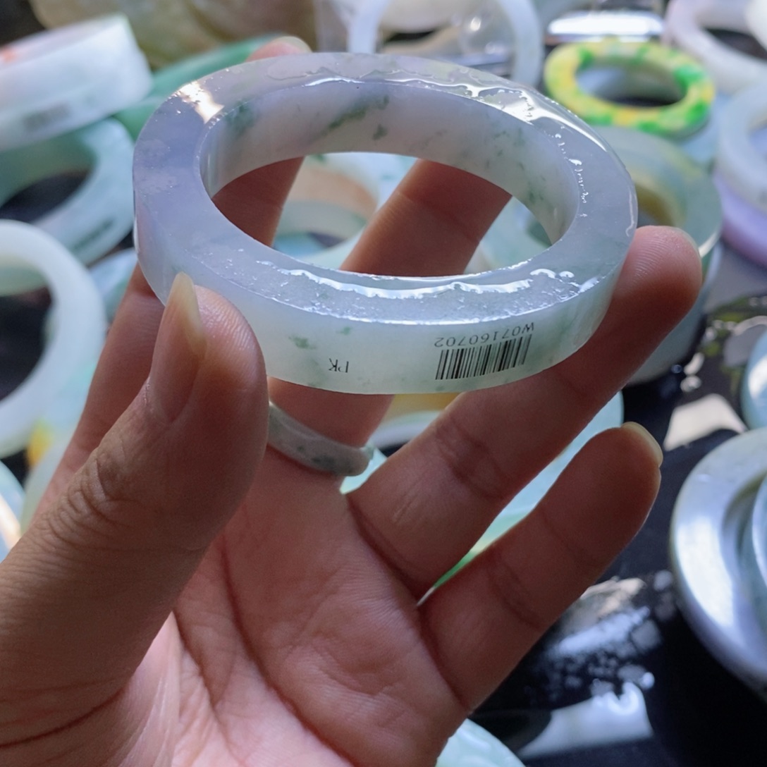 颜***理定制翡翠手镯未镶嵌