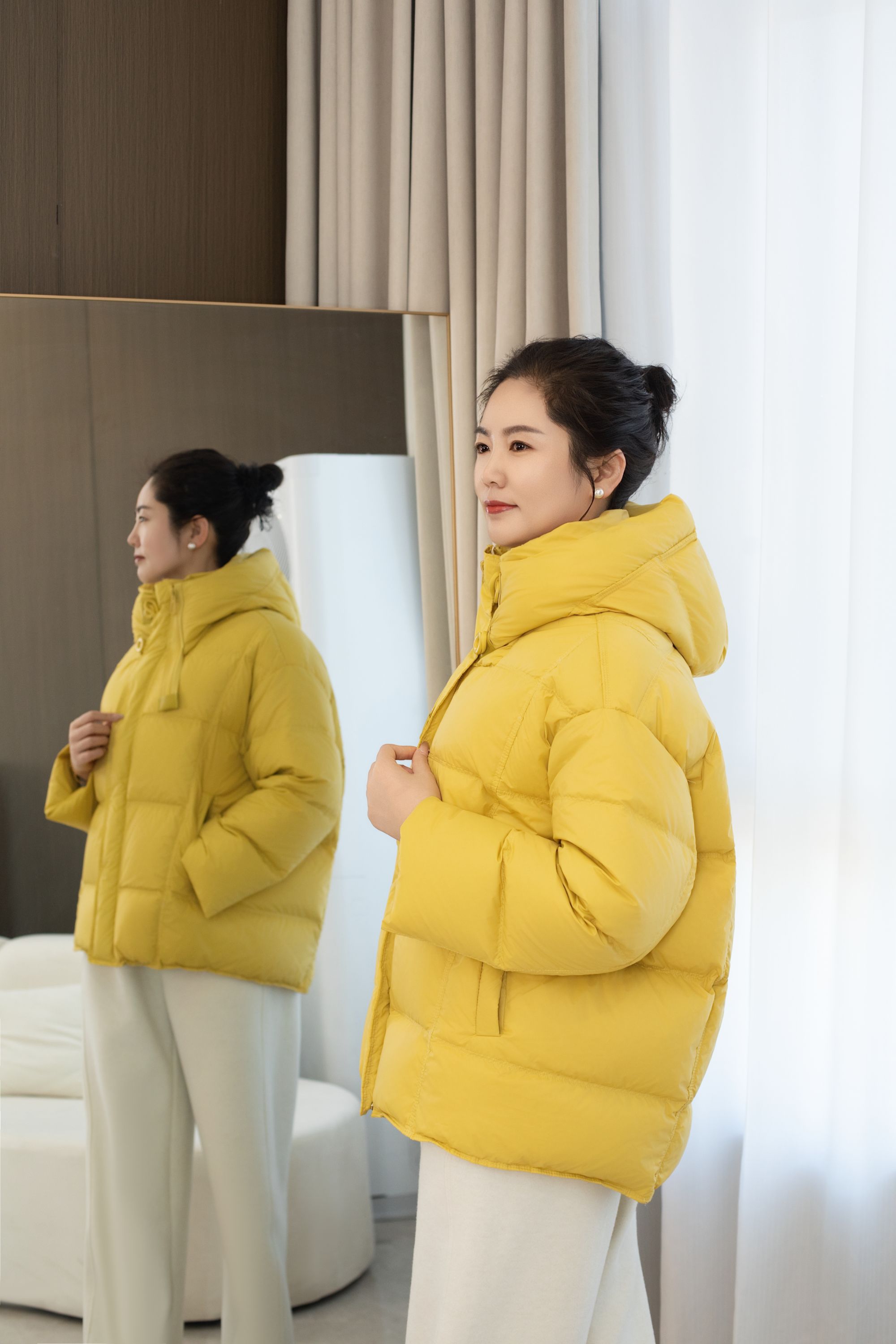 １号时尚潮流女装羽绒服冬季休闲连帽加厚款宽松情侣