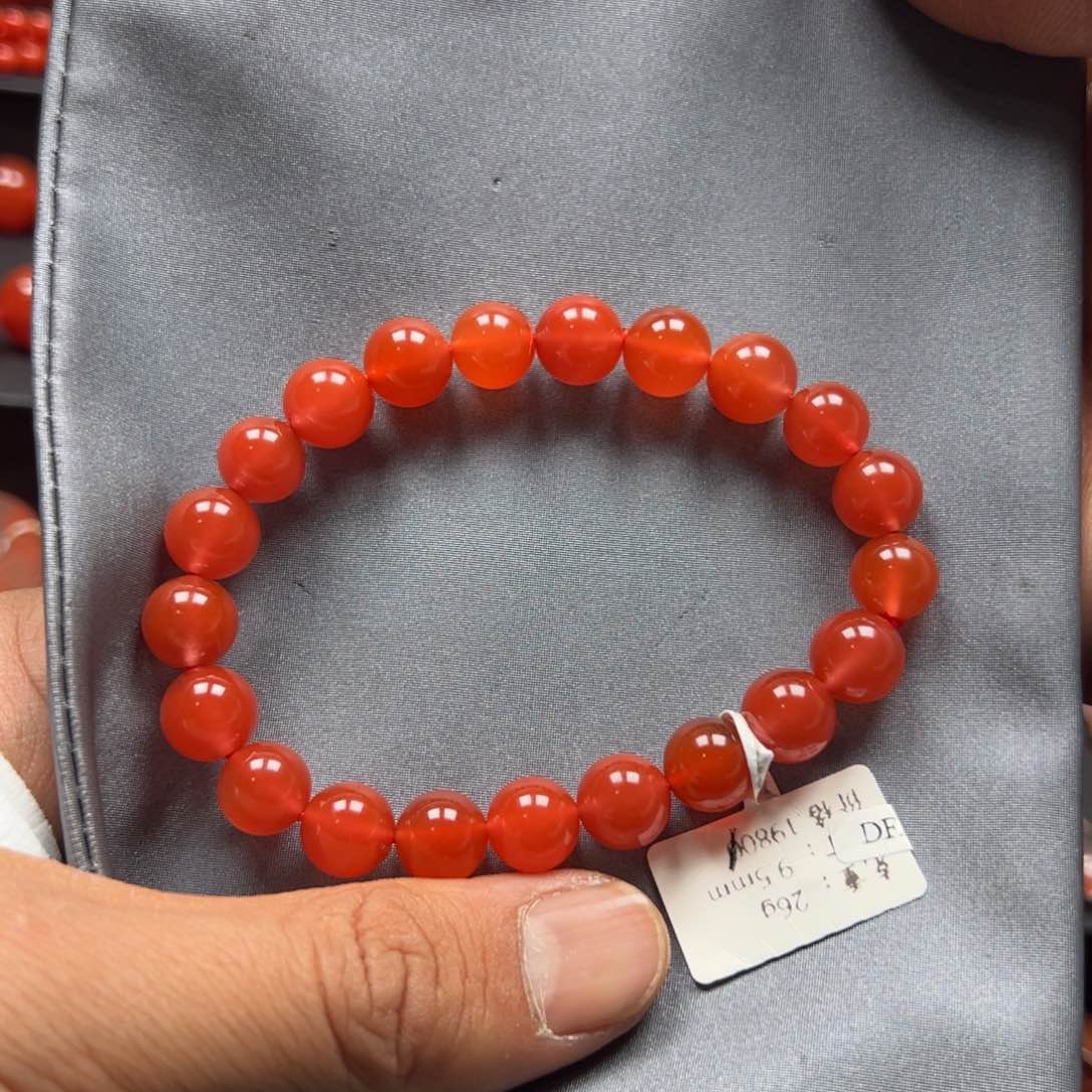南红玛瑙手串未镶嵌