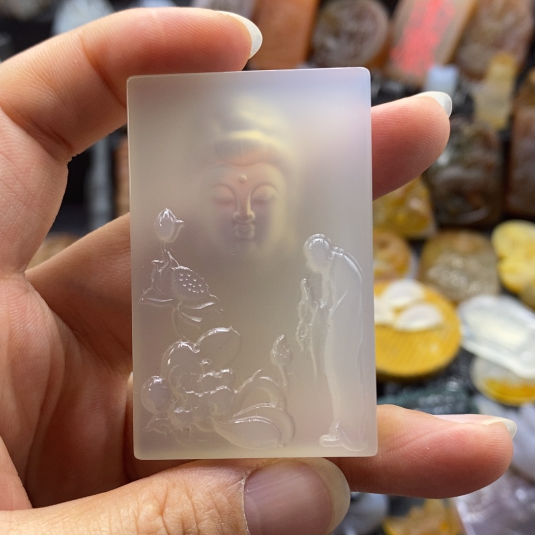 玛瑙/玉髓颈饰未镶嵌周**?