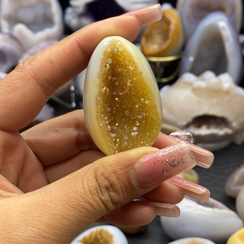 【闪购商品】水晶大型摆件（非配饰）未镶嵌大**?