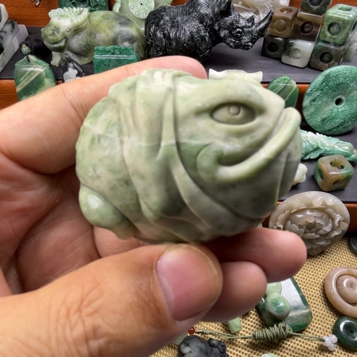 独山玉未镶嵌珠宝半成品