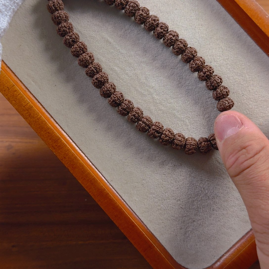 金刚菩提吊坠9.5mm平细手持