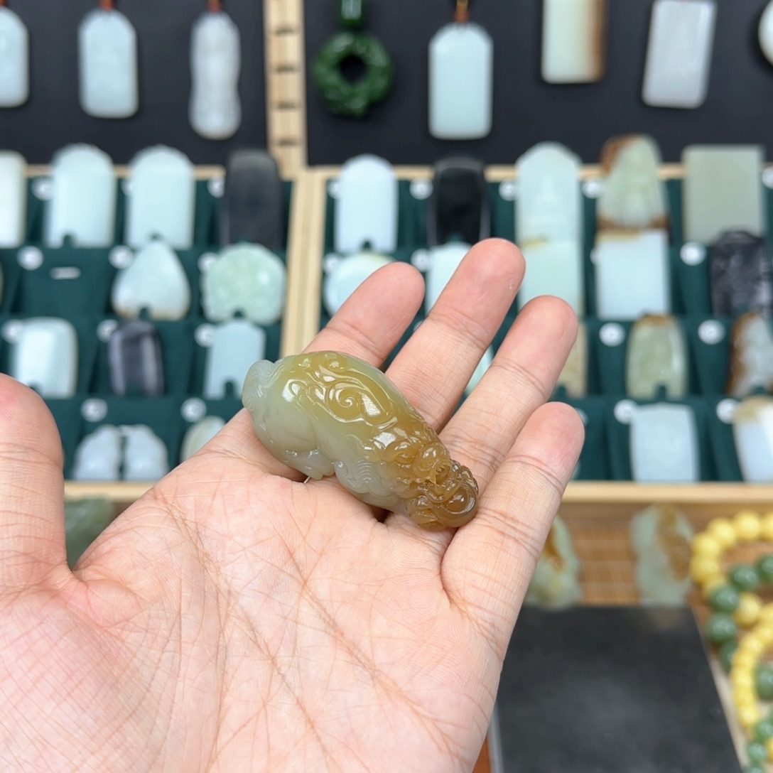 和田玉挂件未镶嵌